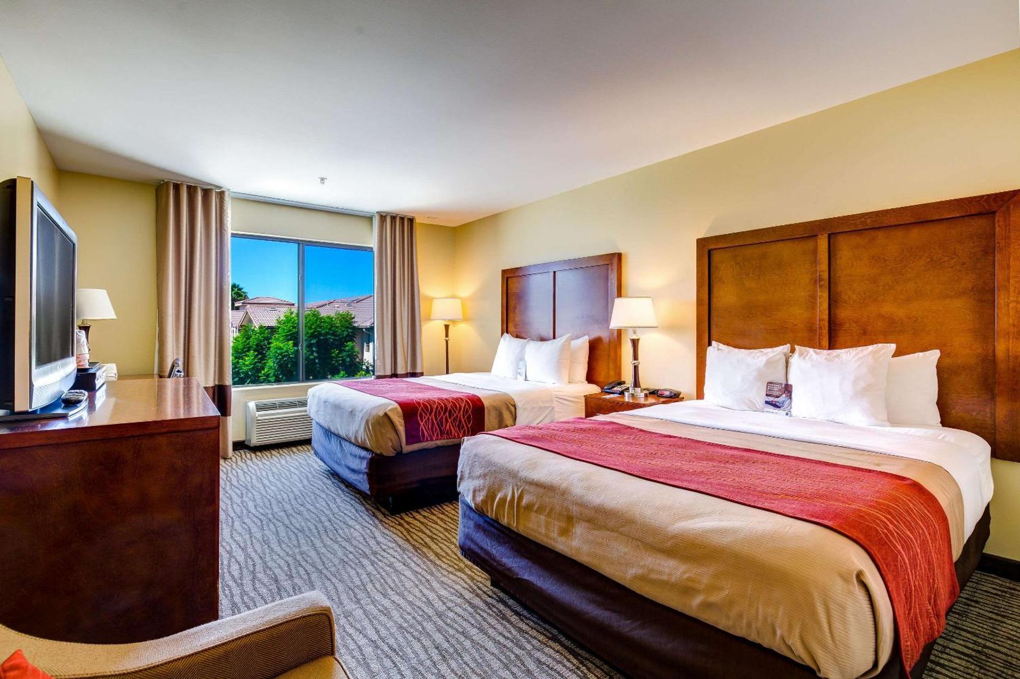 Comfort Inn Pomona Near Fairplex Ngoại thất bức ảnh